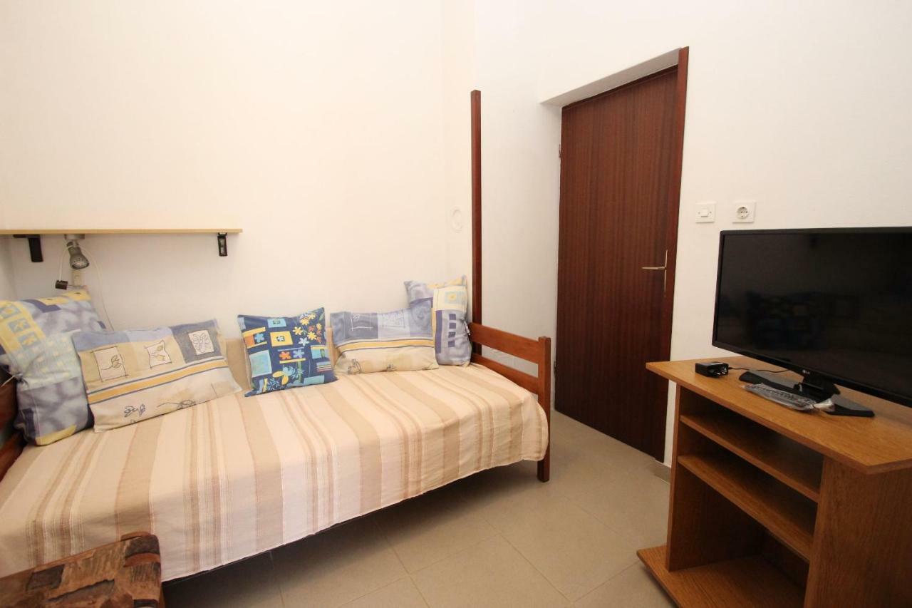 Apartment Sasa Bozac Porec Exterior photo